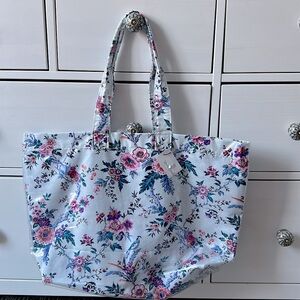 Vera Bradley beach/shopping floral tote bag